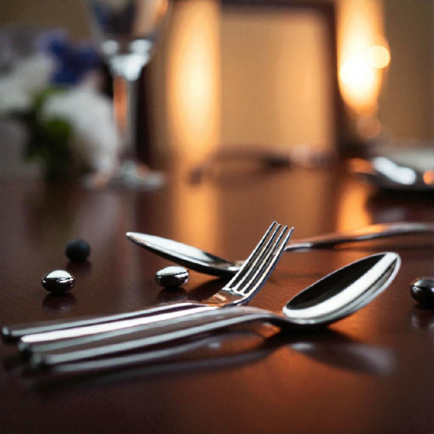 Elegant 28-Piece Silver Cutlery Set | Polished Stainless Steel Spoon & Fork Tableware Collection